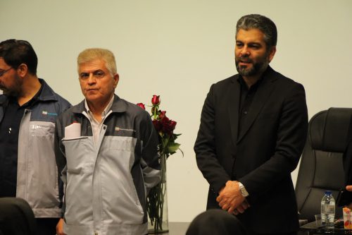 مجتبی مصباح مدیرکل تعاون، کار و رفاه اجتماعی در حاشیه بازدید از شرکت شکوفاصنعت پویا یکی از شرکت‌های تابعه گروه صنعتی پویان گفت: به مناسبت هفته کار و کارگر تصمیم گرفتیم که از خانم‌هایی که در شرکت شکوفاصنعت پویا مشغول به کار هستند، تقدیر به عمل بیاوریم و این هفته را به آن‌ها تبریک بگوییم.